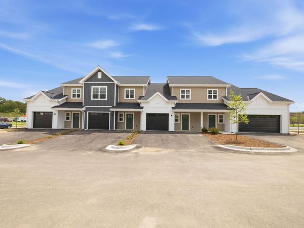 1364 Marigold Dr, Unit 3, Fort Atkinson, WI 53538