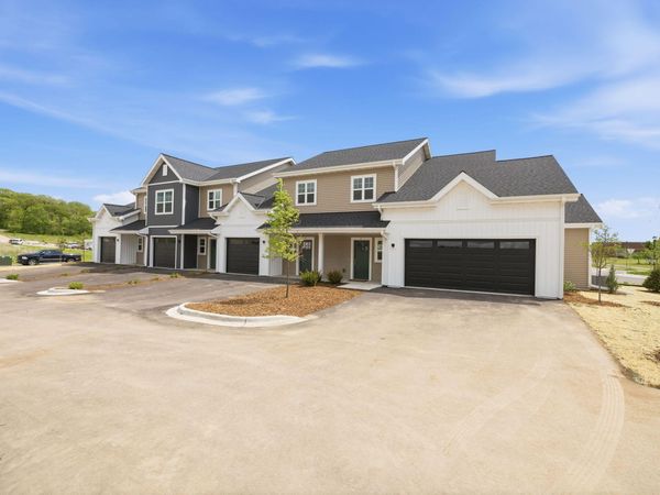 1364 Marigold Dr, Unit 4, Fort Atkinson, WI 53538
