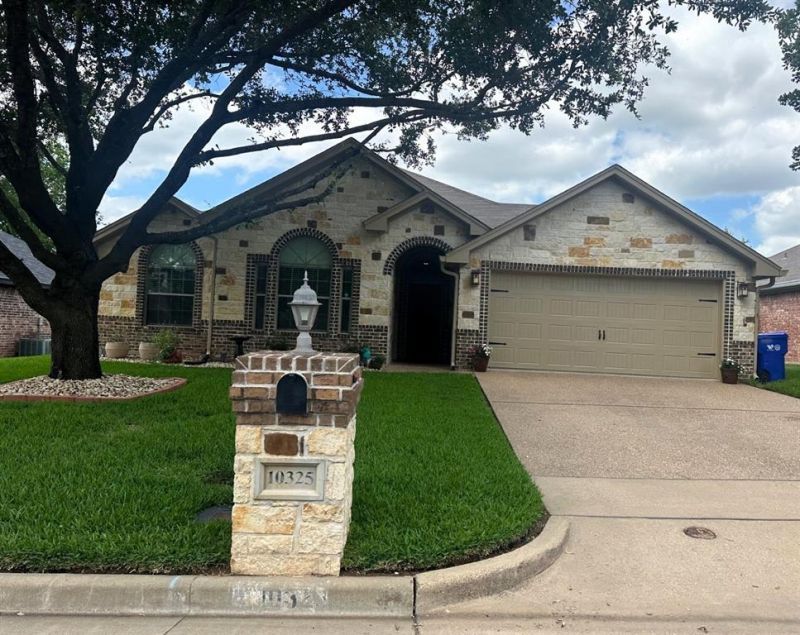 10325 Montana Gap, Waco, TX 76712 Main Photo