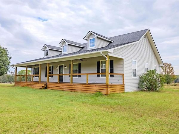 5300 N Hwy 37 , Winnsboro, TX 75494