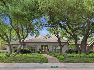 7811 Pencross Lane, Dallas, TX 75248