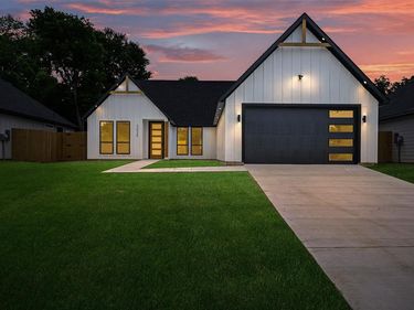 2638 Durham Road, Dallas, TX 75241