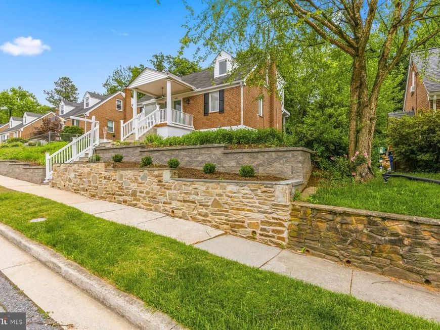 409 Oak Court, Baltimore, MD 21228 Main Photo