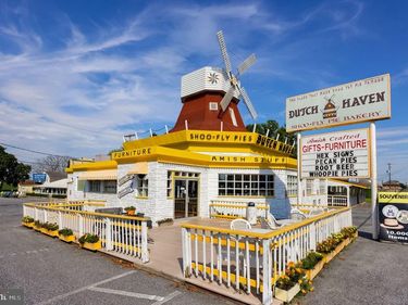 2857 LINCOLN HIGHWAY E, RONKS, PA 17572