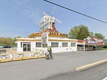 2857 LINCOLN HIGHWAY E , RONKS, PA 17572