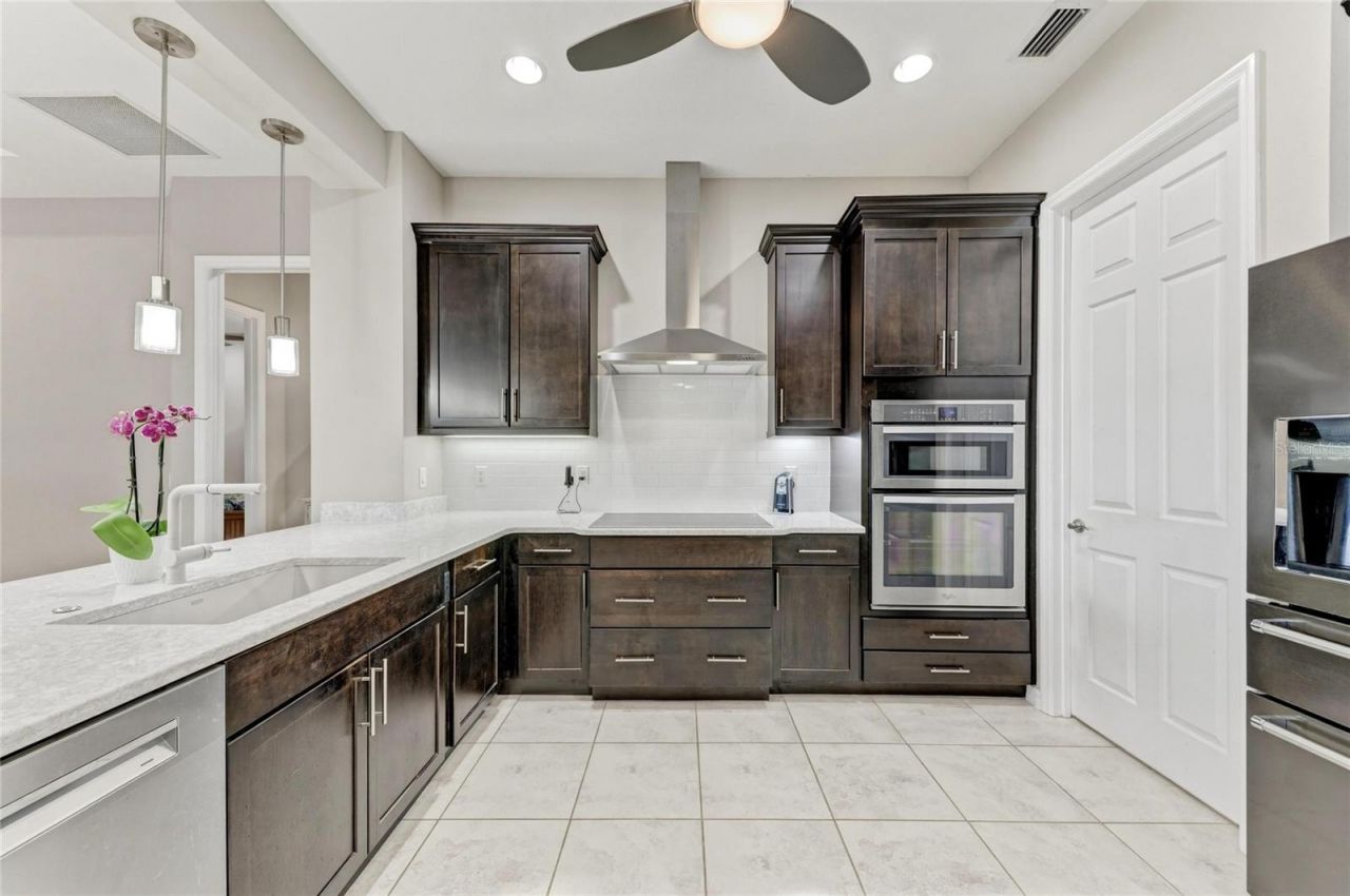 956 145th Street Circle Ne, Bradenton, FL 34212 Photo