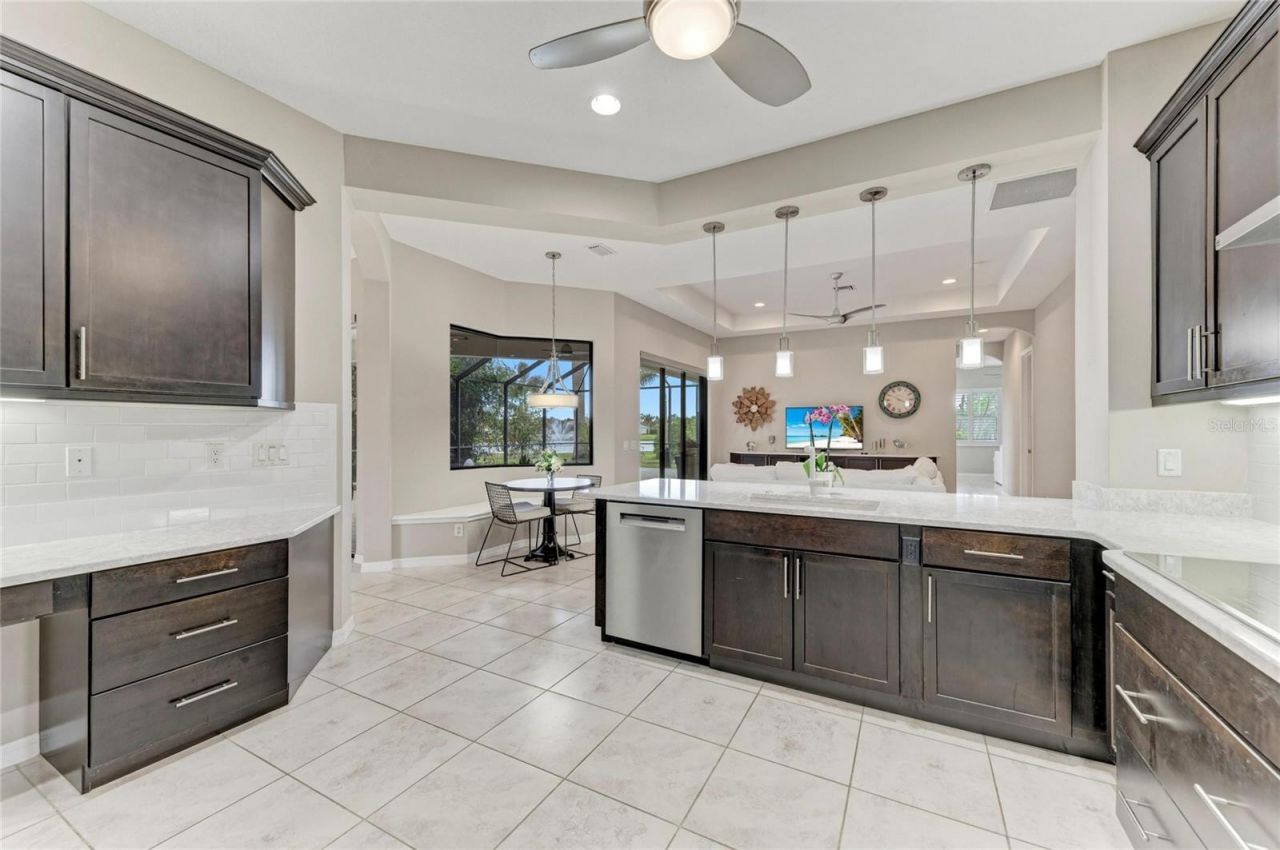 956 145th Street Circle Ne, Bradenton, FL 34212 Photo