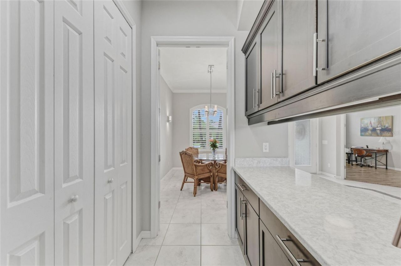 956 145th Street Circle Ne, Bradenton, FL 34212 Photo
