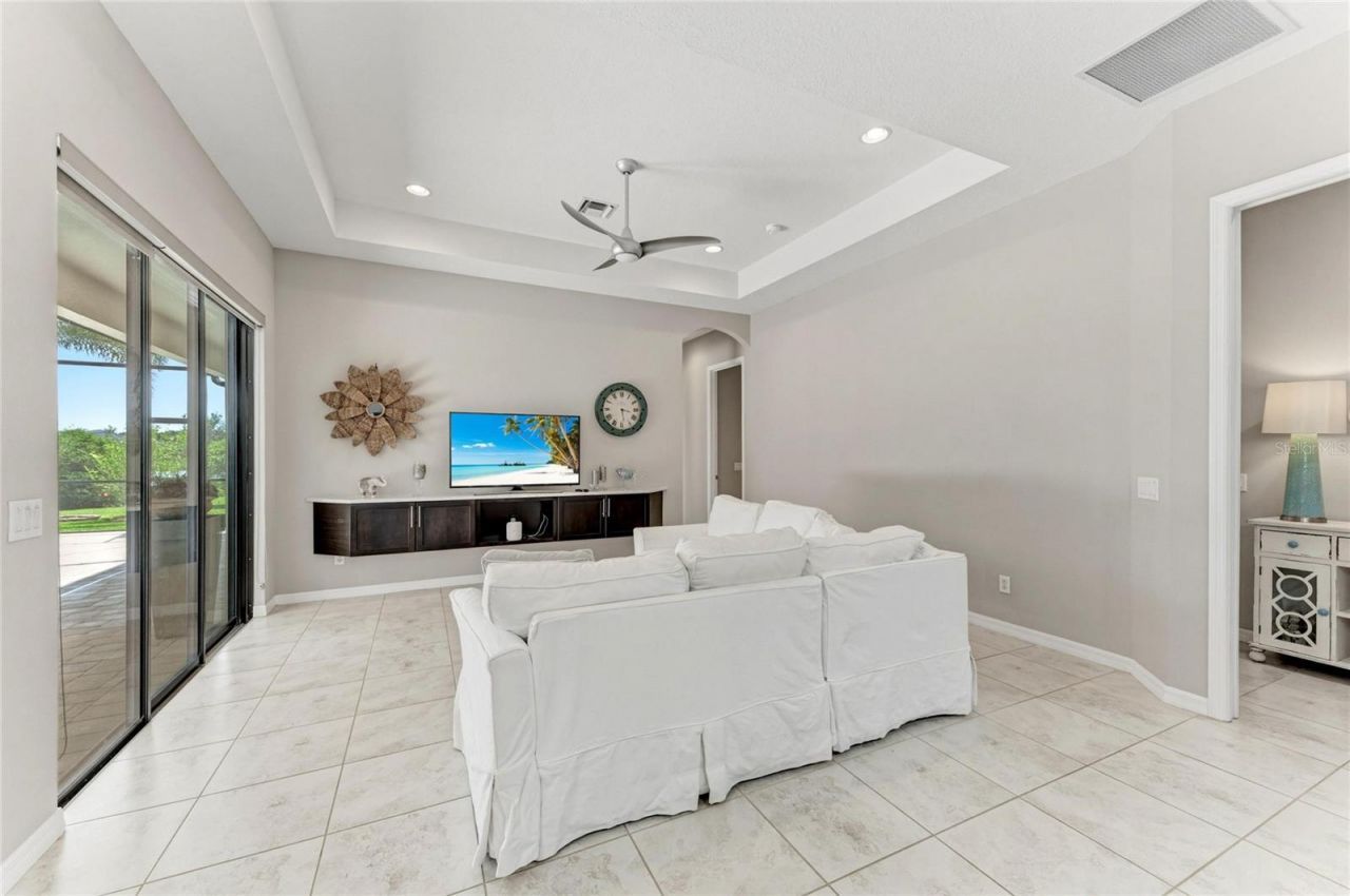 956 145th Street Circle Ne, Bradenton, FL 34212 Photo