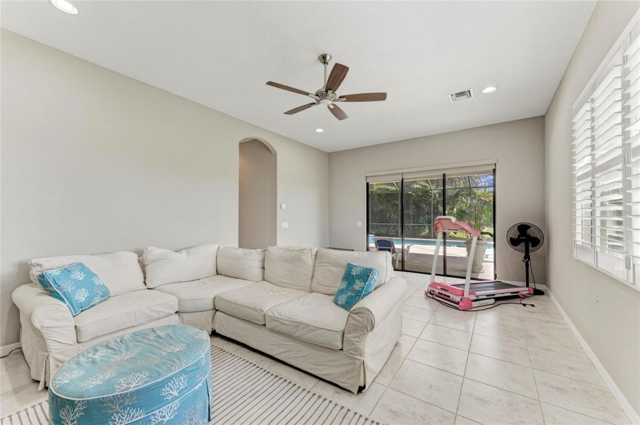 956 145th Street Circle Ne, Bradenton, FL 34212 Photo