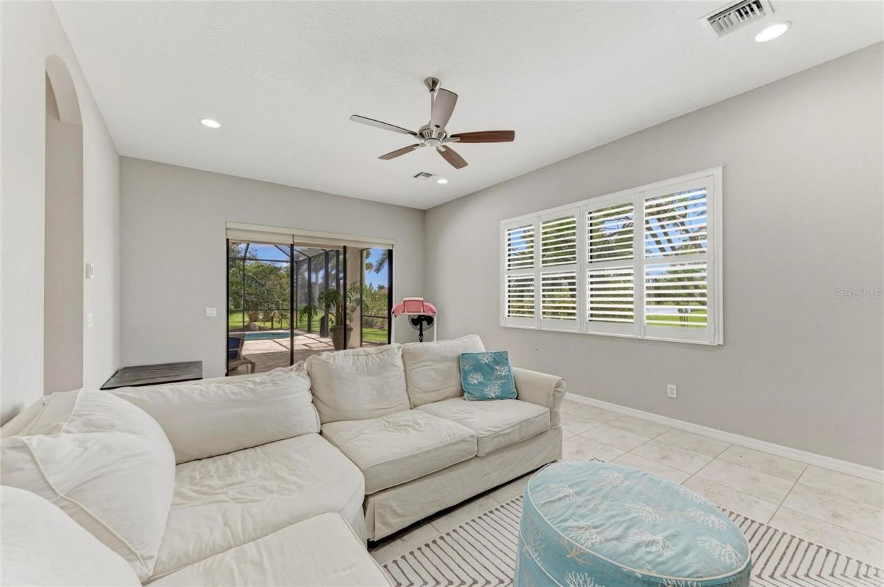 956 145th Street Circle Ne, Bradenton, FL 34212 Photo
