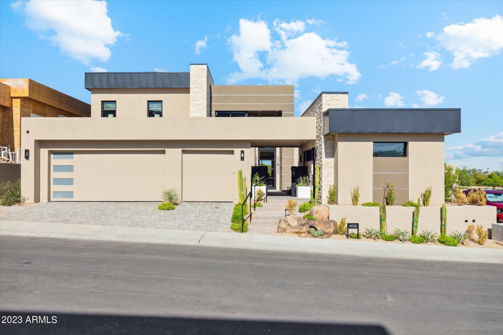 5025 N Ascent Drive, Scottsdale, AZ 85251 Main Photo
