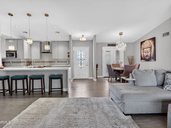 5811 E CROCUS Drive, Scottsdale, AZ 85254