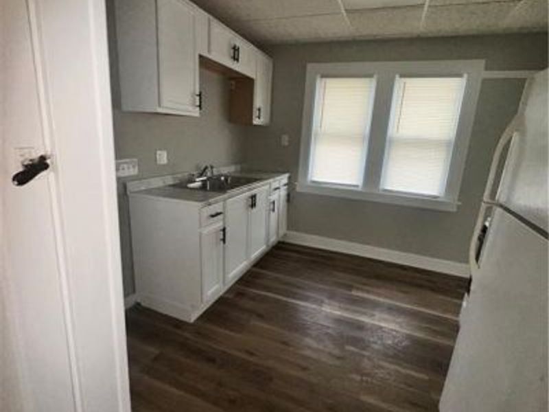 1842 Colonnade Road , Unit DOWN, Cleveland, OH 44112 Photo 2
