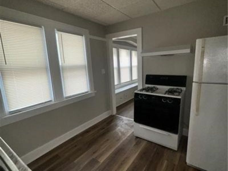 1842 Colonnade Road , Unit DOWN, Cleveland, OH 44112 Photo 3