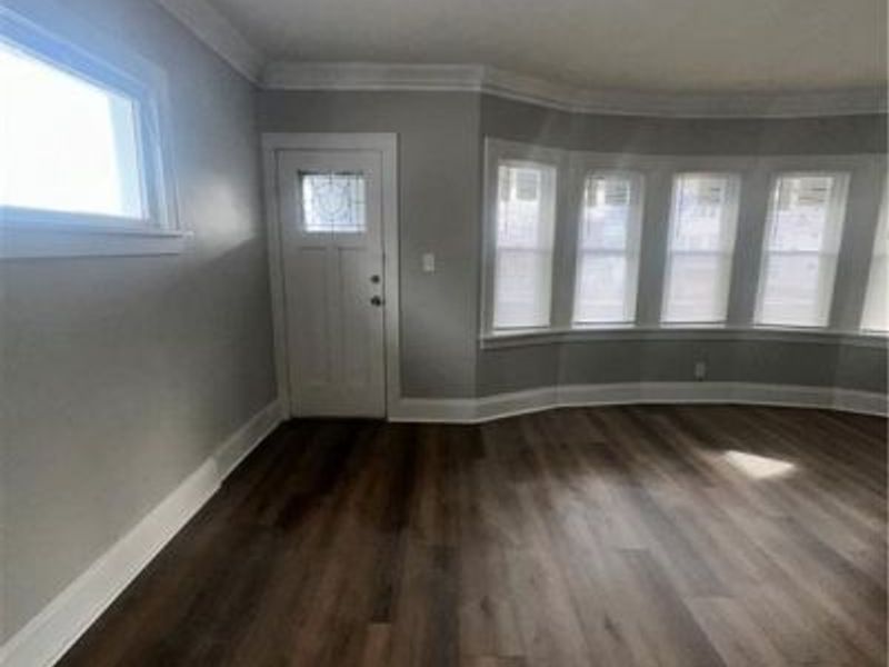 1842 Colonnade Road , Unit DOWN, Cleveland, OH 44112 Photo 9
