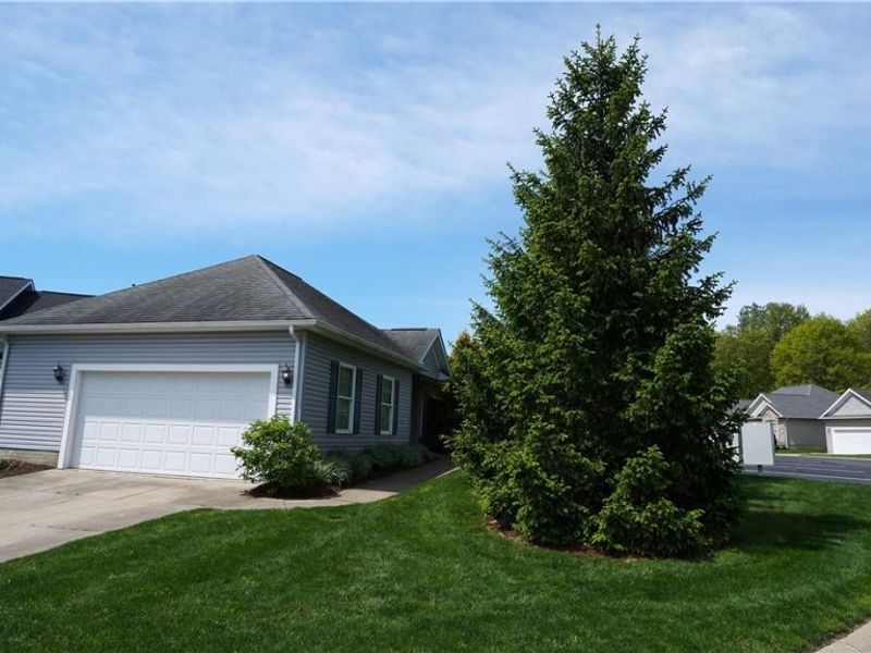 1166 Cobblestone Drive, Tallmadge, OH 44278 Photo 3