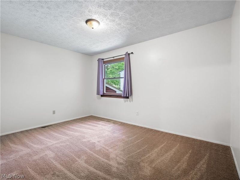 8590 Fairlane Drive, Olmsted Falls, OH 44138 Photo 22