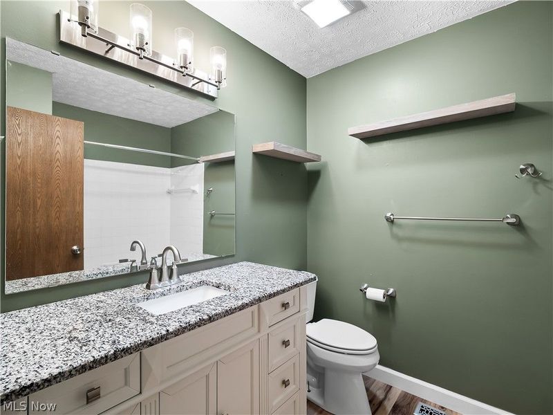 8590 Fairlane Drive, Olmsted Falls, OH 44138 Photo 24