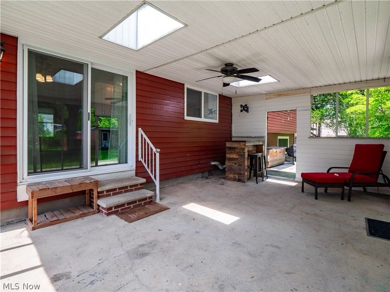 8590 Fairlane Drive, Olmsted Falls, OH 44138 Photo 26