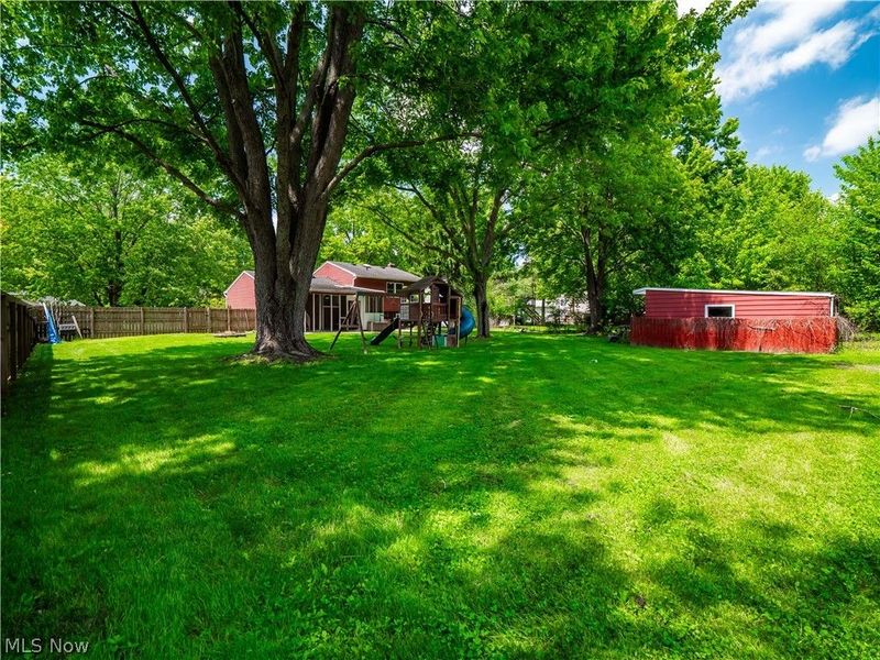 8590 Fairlane Drive, Olmsted Falls, OH 44138 Photo 31