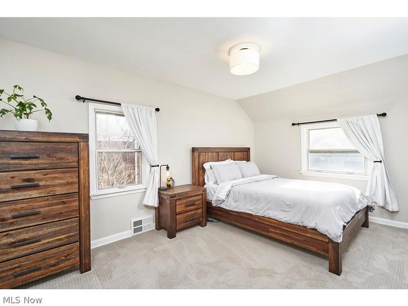 3645 Meadowbrook Boulevard, University Heights, OH 44118 Photo 10