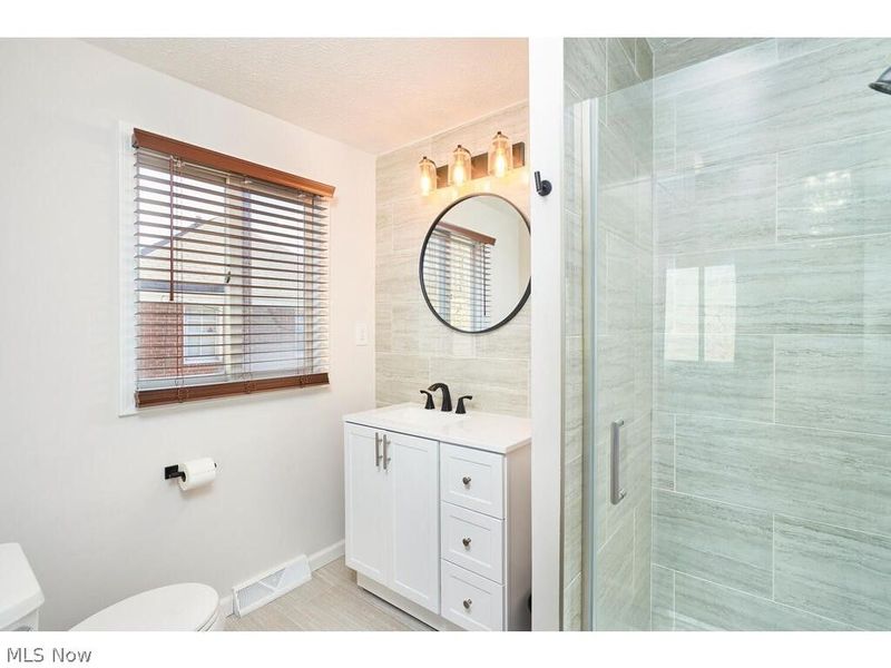 3645 Meadowbrook Boulevard, University Heights, OH 44118 Photo 9