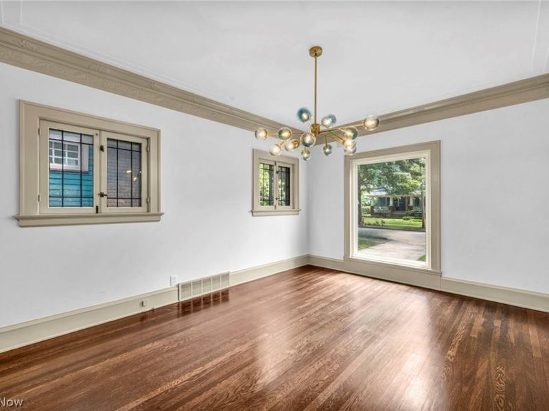 3007 Edgehill Road, Cleveland Heights, OH 44118 Photo 12