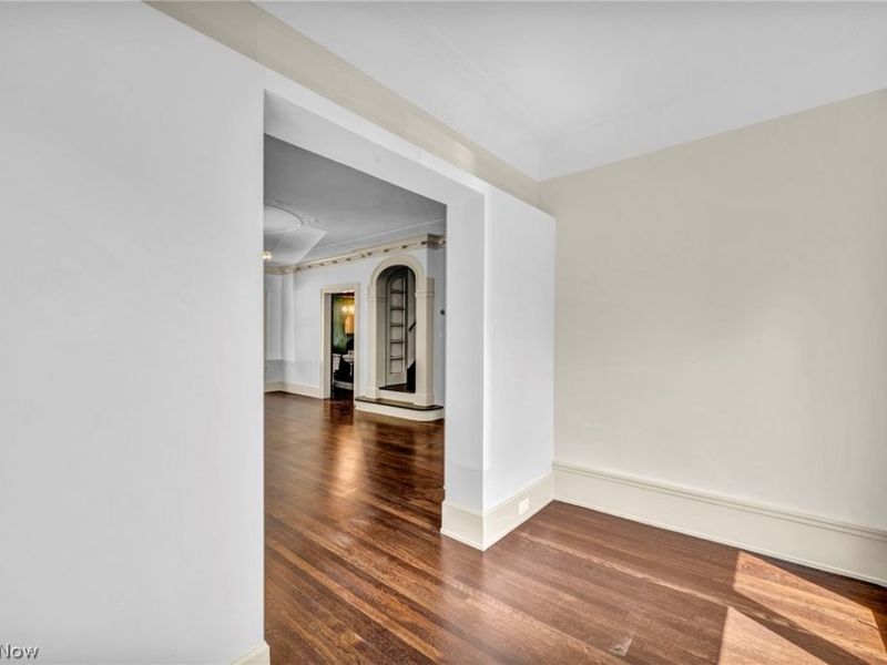 3007 Edgehill Road, Cleveland Heights, OH 44118 Photo 9