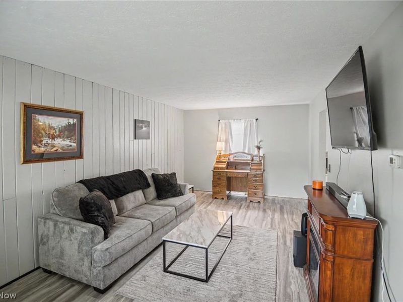 120 Winter Lane, Cortland, OH 44410 Photo 9