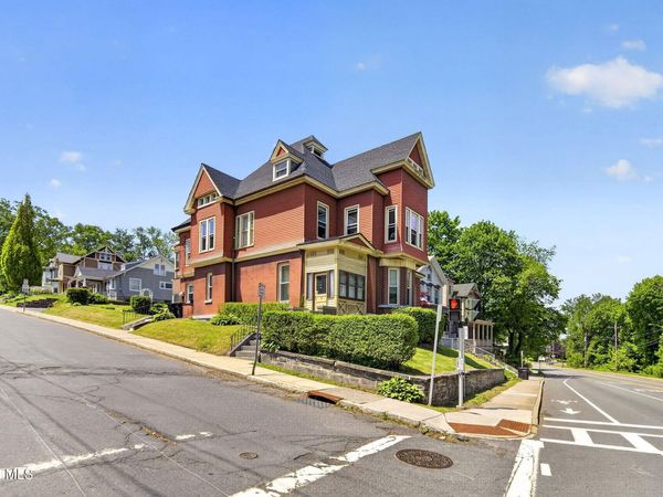 1 Sheldon Avenue, Troy, NY 12180