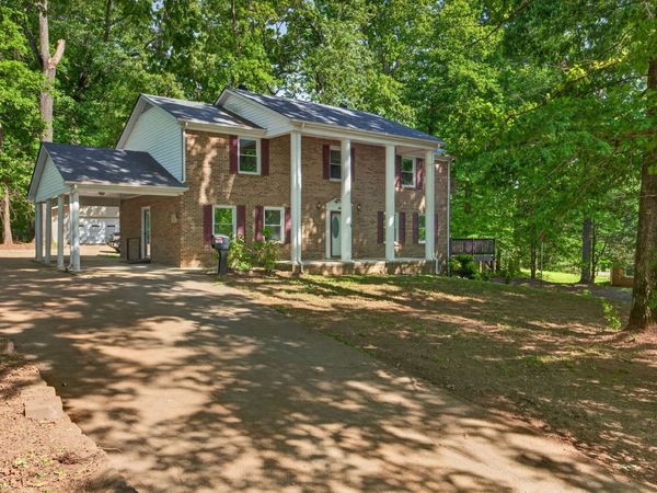 1342 Holladay Rd, Cookeville, TN 38501