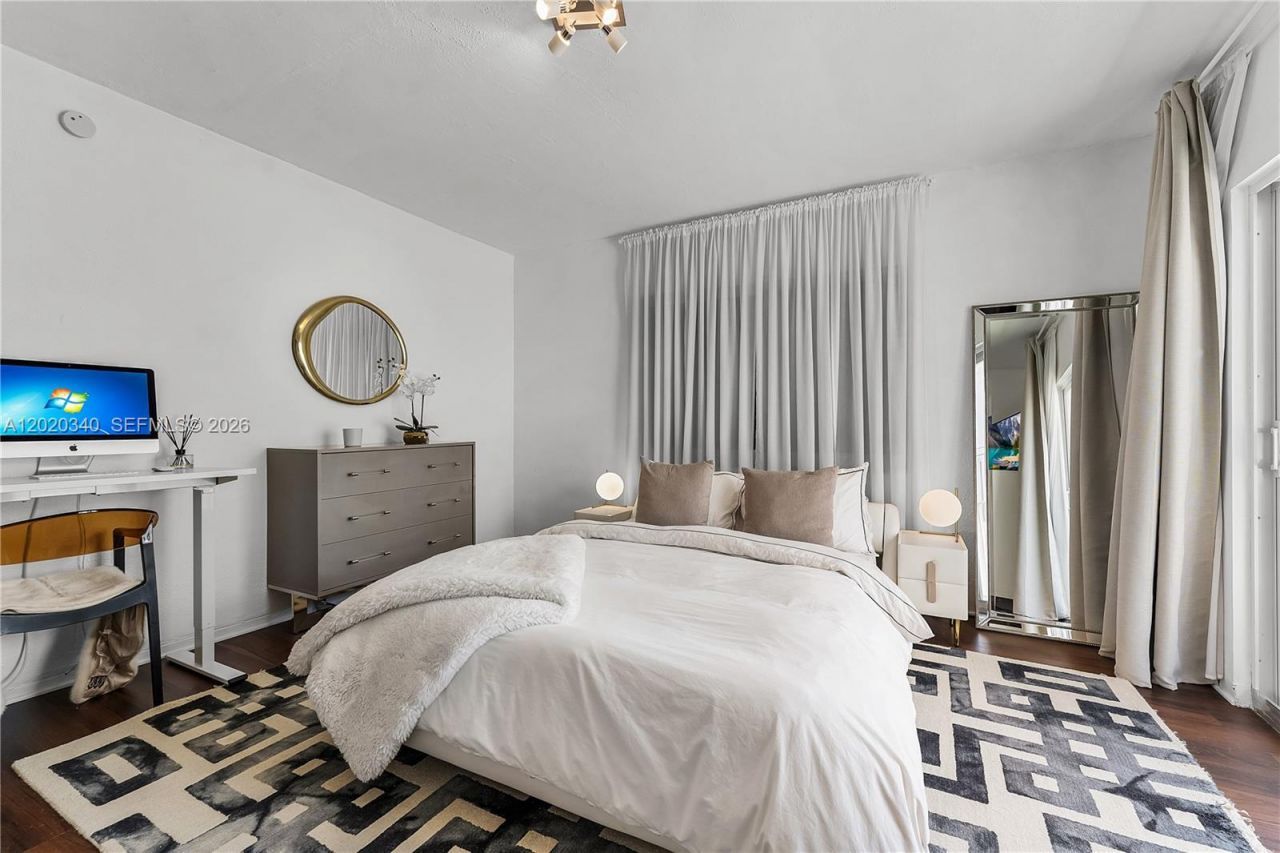 1420 Pennsylvania Ave , Unit 201, Miami Beach, FL 33139 Photo