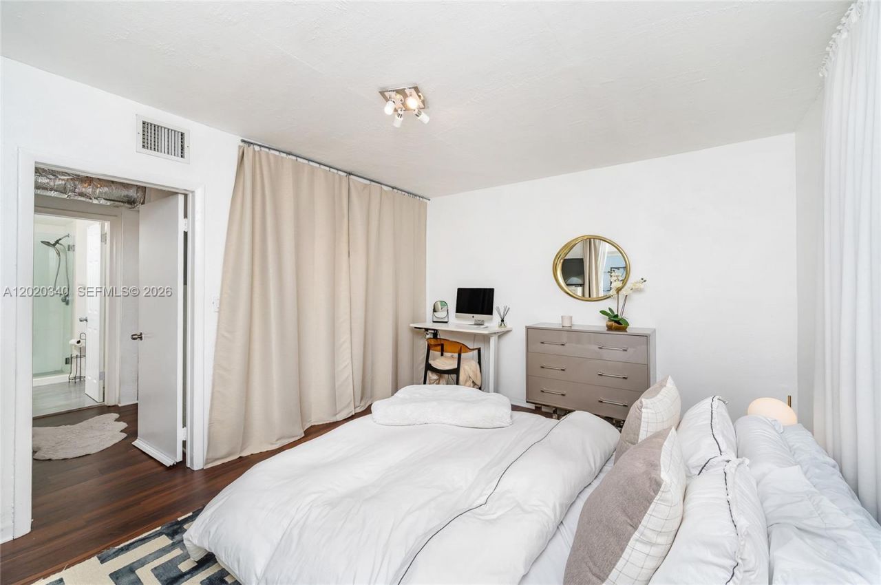 1420 Pennsylvania Ave , Unit 201, Miami Beach, FL 33139 Photo