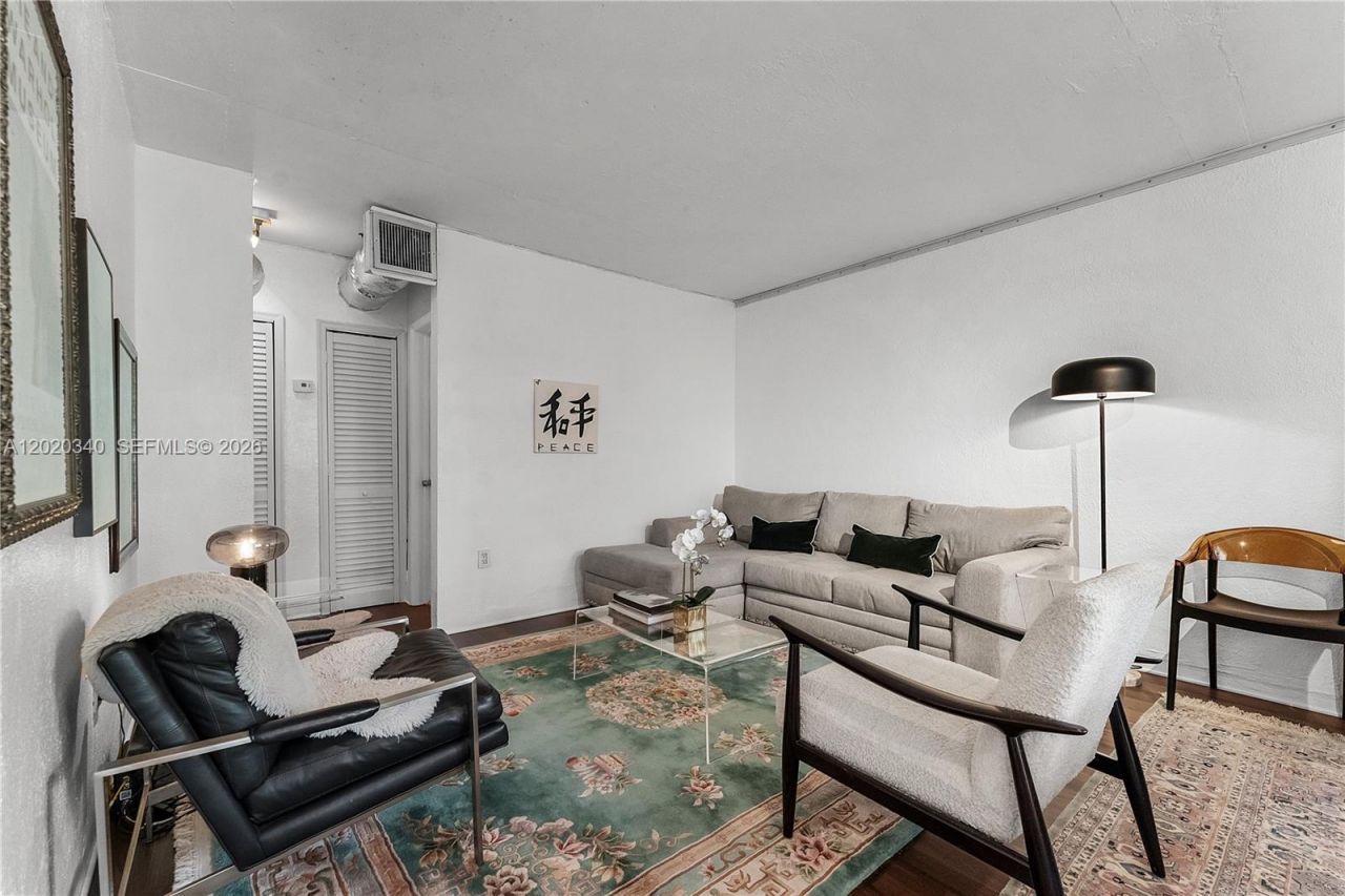1420 Pennsylvania Ave , Unit 201, Miami Beach, FL 33139 Photo