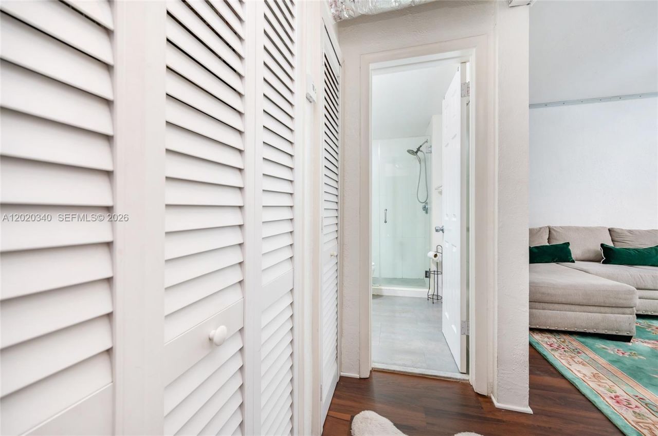 1420 Pennsylvania Ave , Unit 201, Miami Beach, FL 33139 Photo