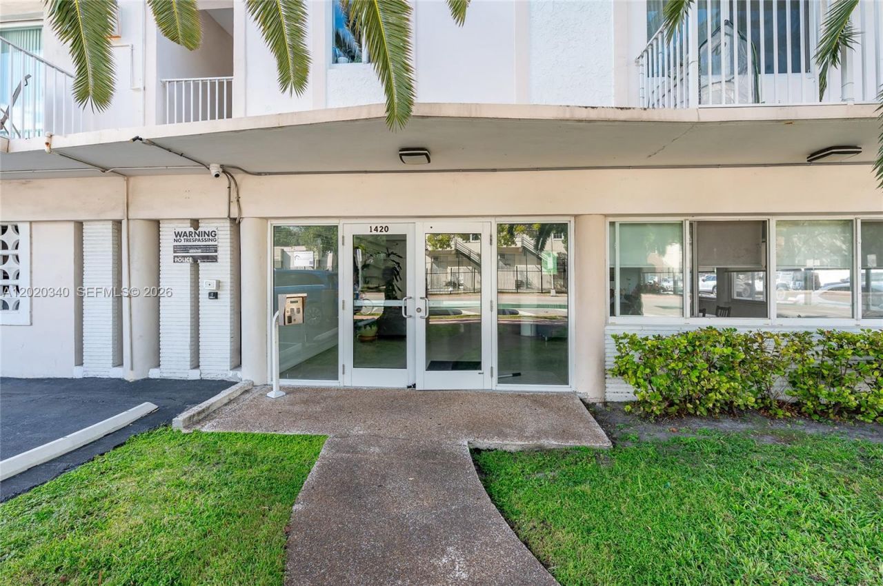 1420 Pennsylvania Ave , Unit 201, Miami Beach, FL 33139 Photo