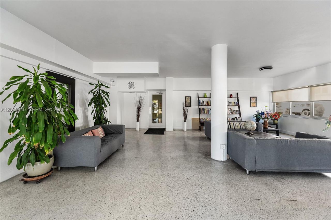 1420 Pennsylvania Ave , Unit 201, Miami Beach, FL 33139 Photo