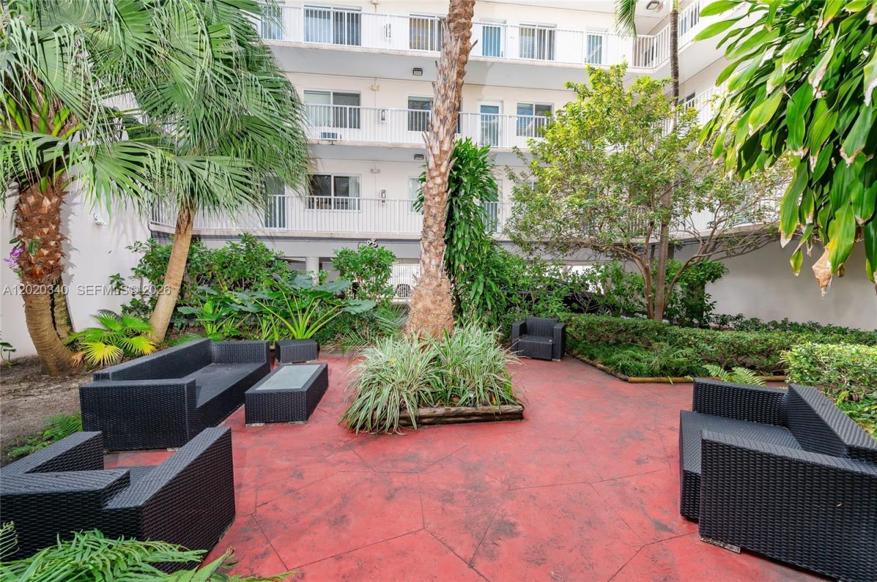 1420 Pennsylvania Ave , Unit 201, Miami Beach, FL 33139 Photo