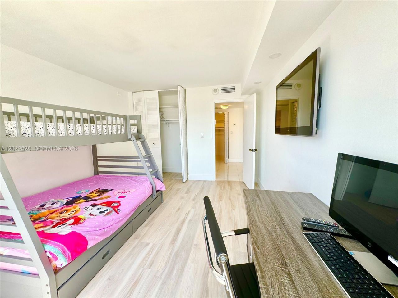 230 174th St , Unit 2316, Sunny Isles Beach, FL 33160 Photo