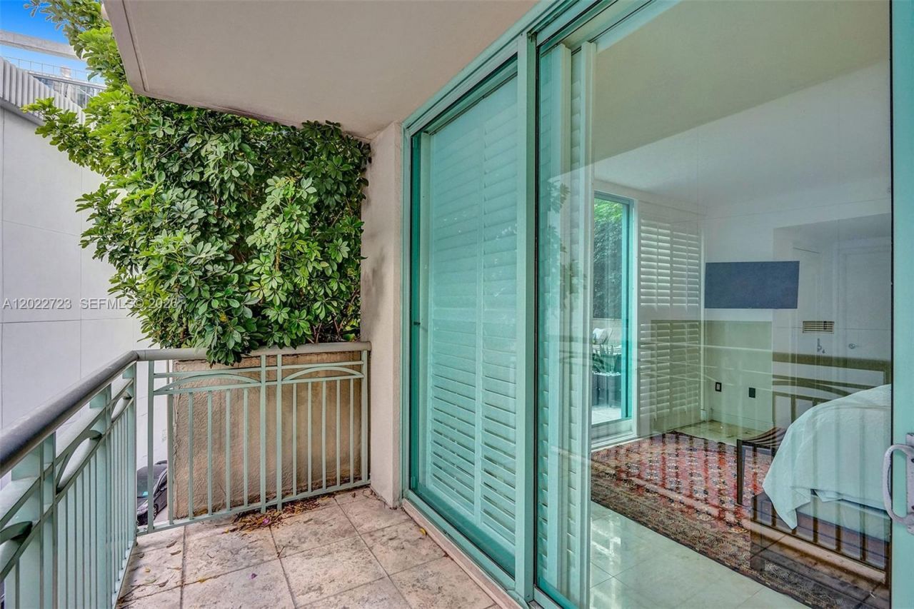 3400 SW 27th Ave , Unit 206, Miami, FL 33133 Photo