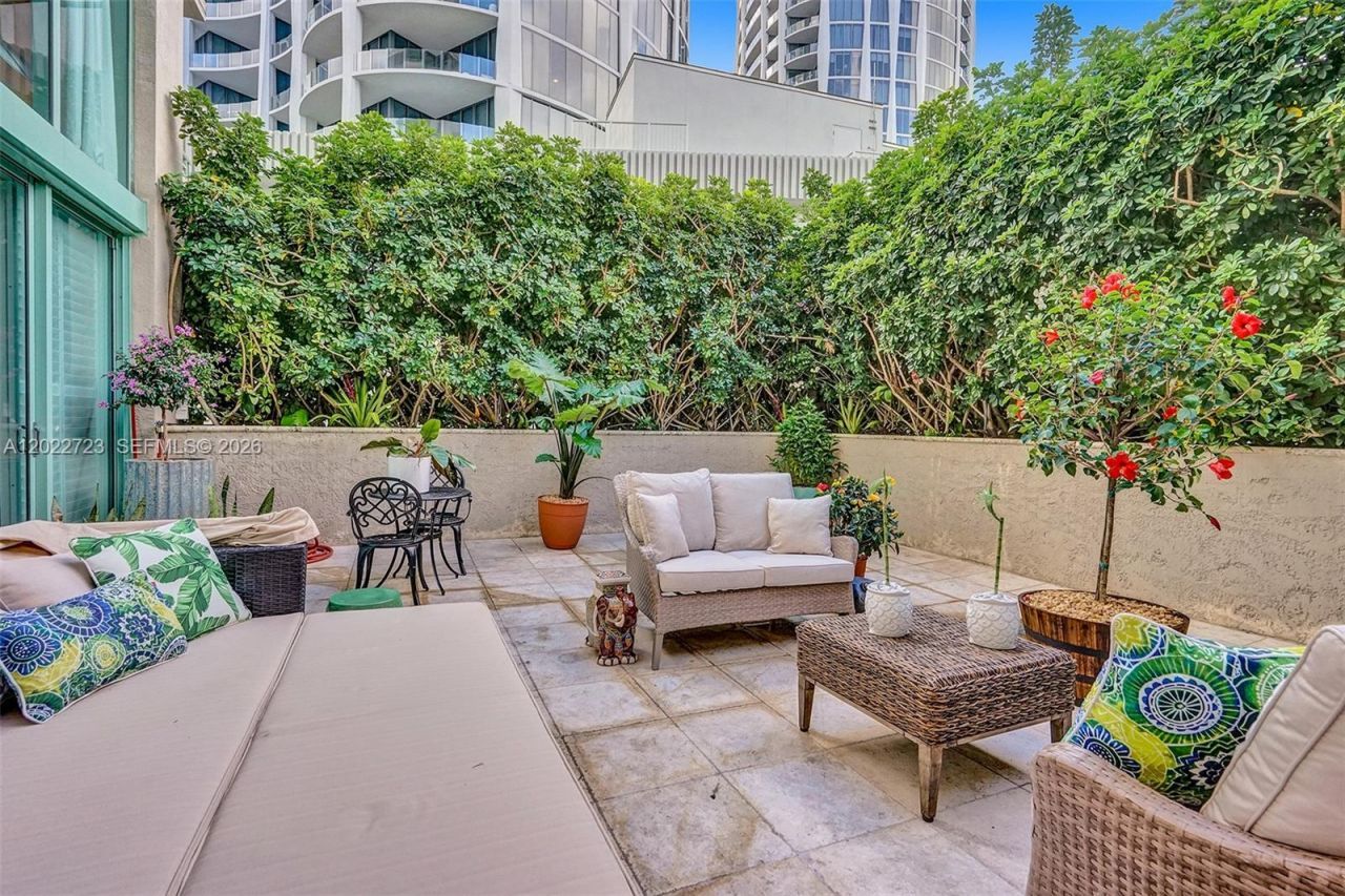 3400 SW 27th Ave , Unit 206, Miami, FL 33133 Photo