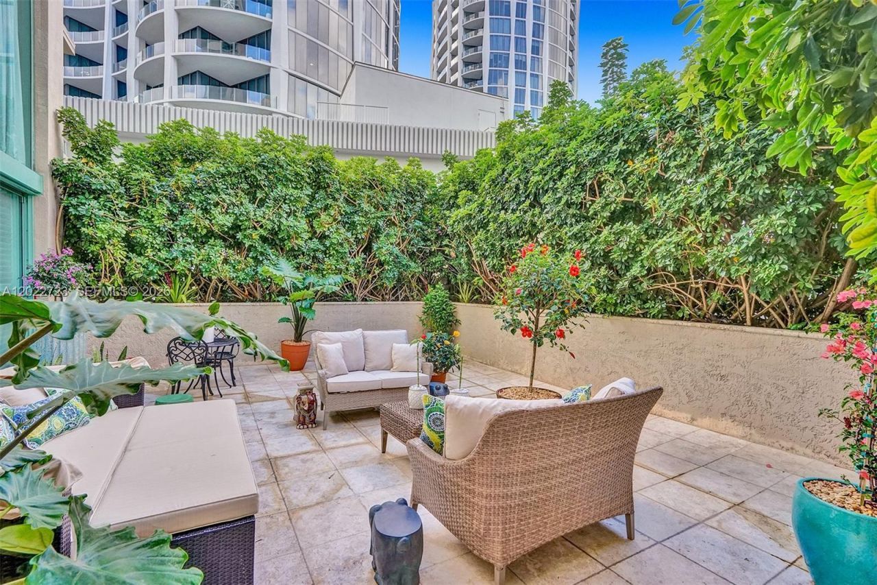 3400 SW 27th Ave , Unit 206, Miami, FL 33133 Photo