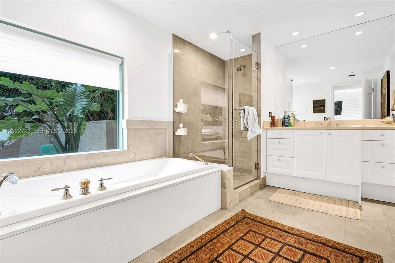3400 SW 27th Ave , Unit 206, Miami, FL 33133 Photo