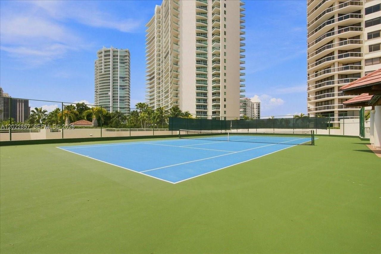 20185 E Country Club Dr, Unit 1104, Aventura, FL 33180 Photo