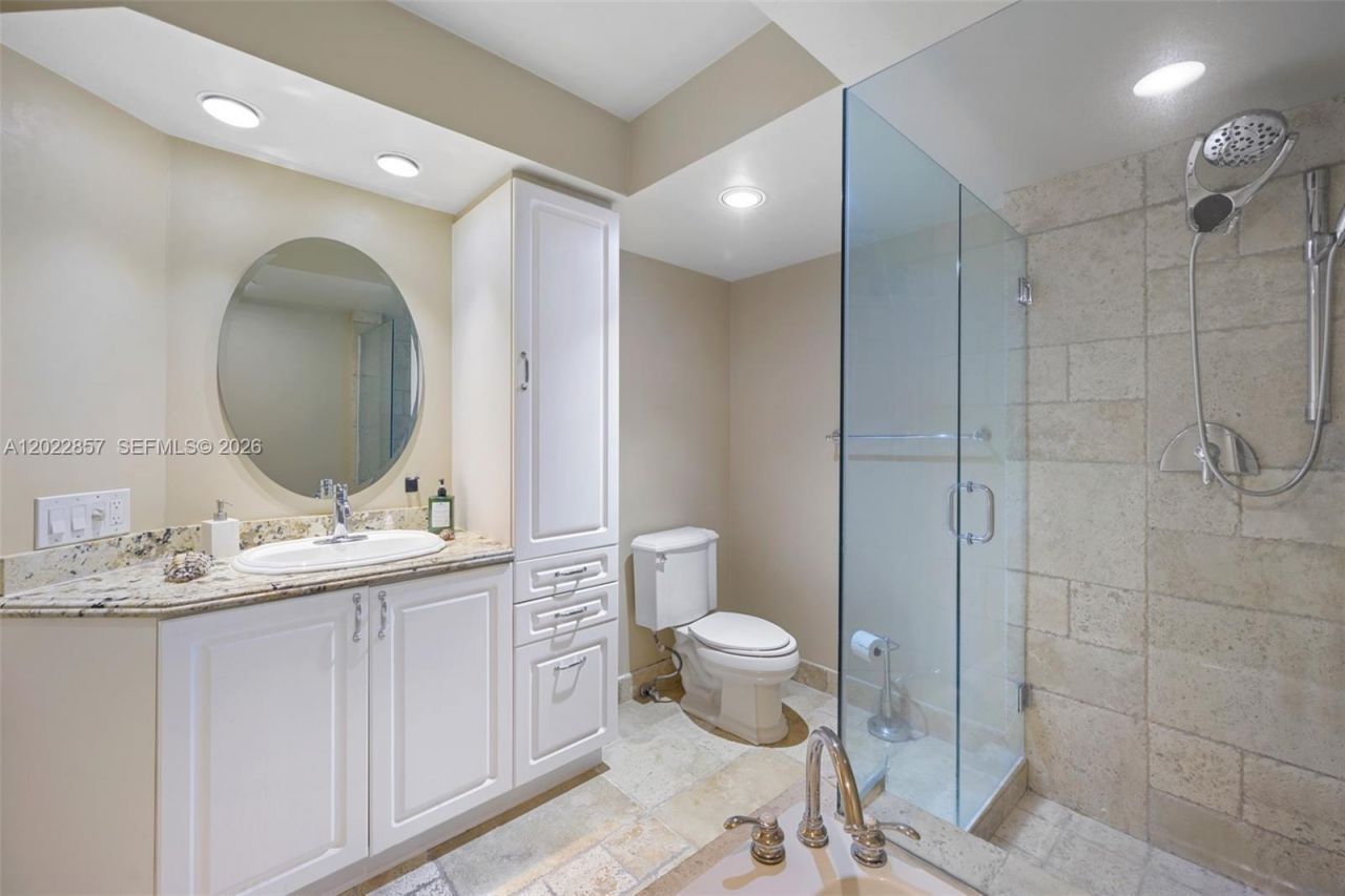 20185 E Country Club Dr , Unit 1104, Aventura, FL 33180 Photo