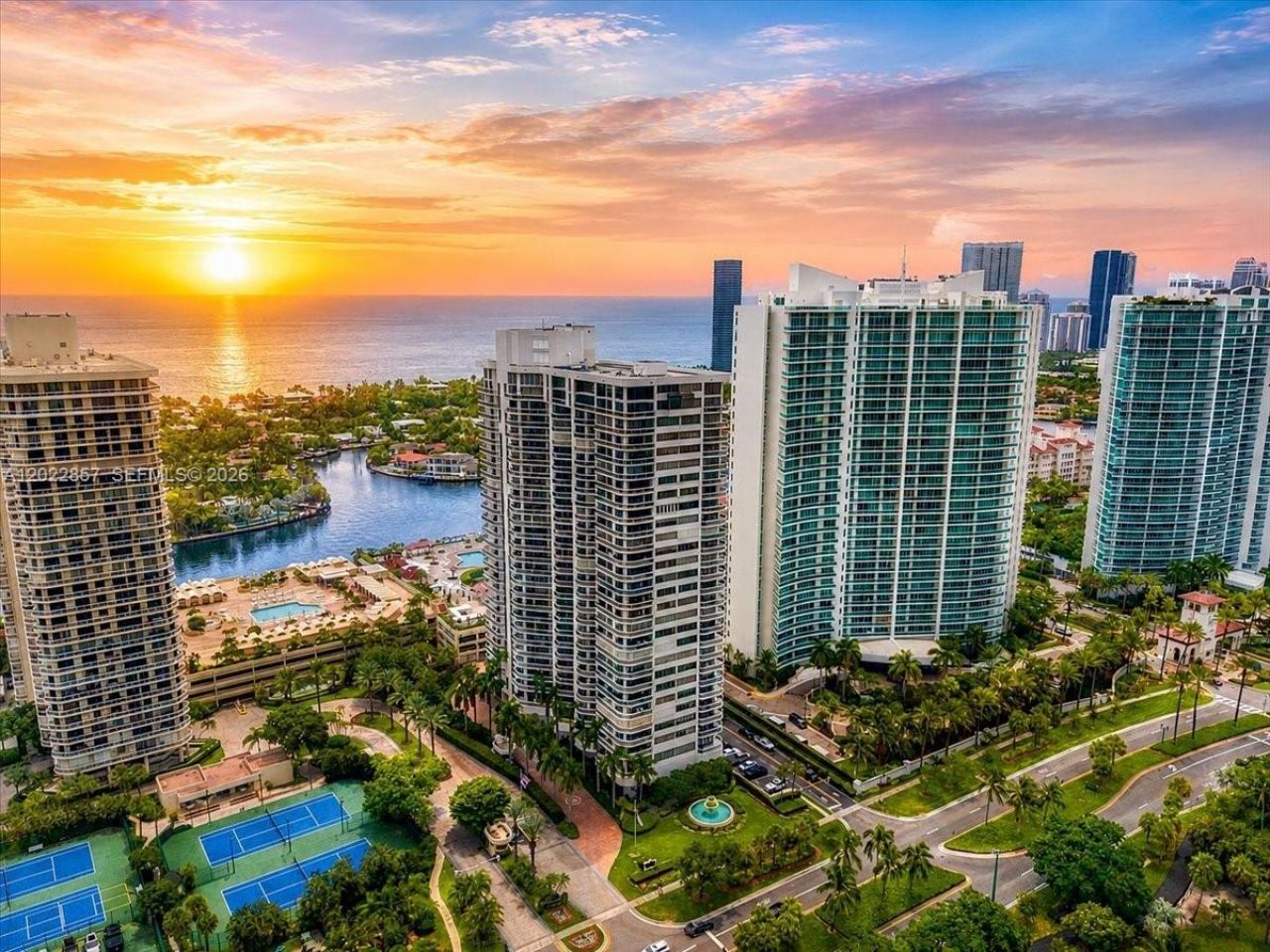 20185 E Country Club Dr, Unit 1104, Aventura, FL 33180 Photo