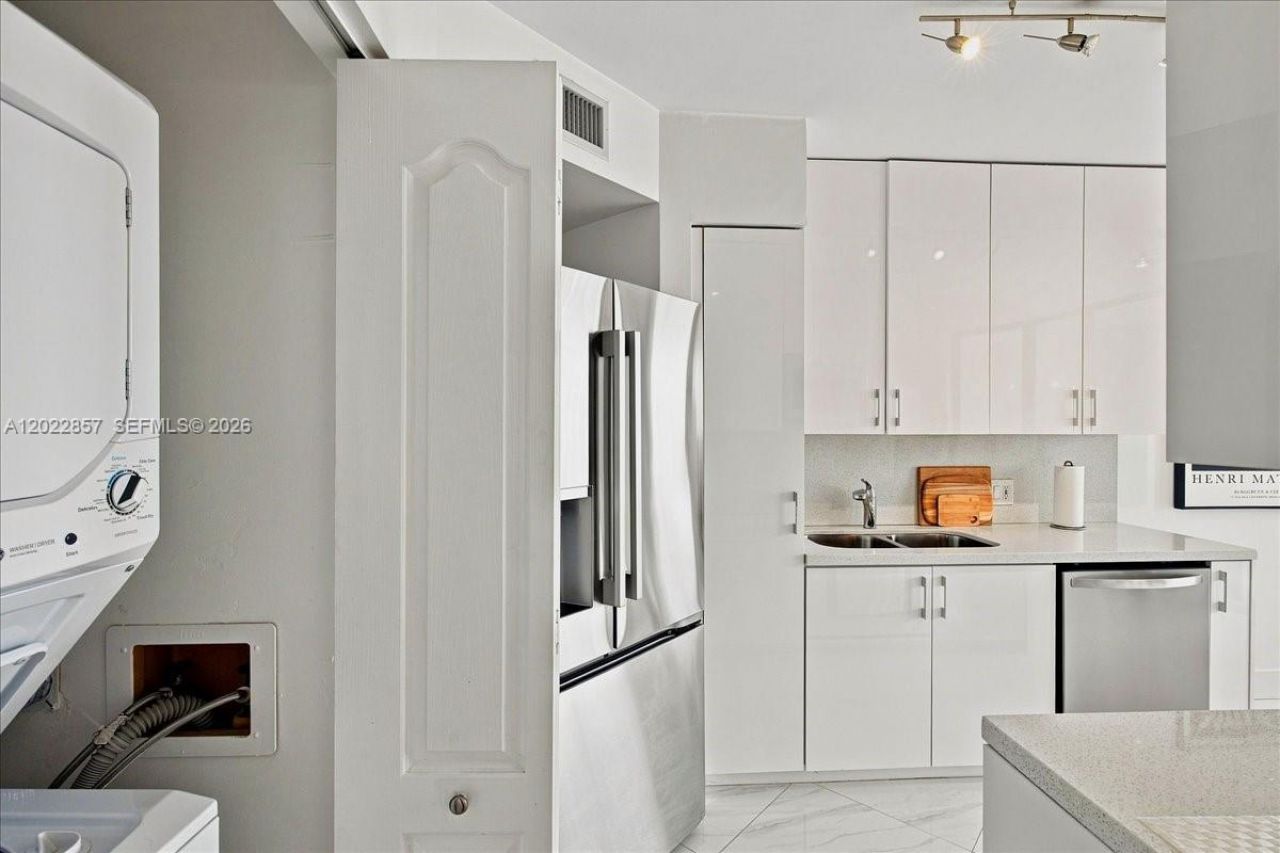 20185 E Country Club Dr, Unit 1104, Aventura, FL 33180 Photo