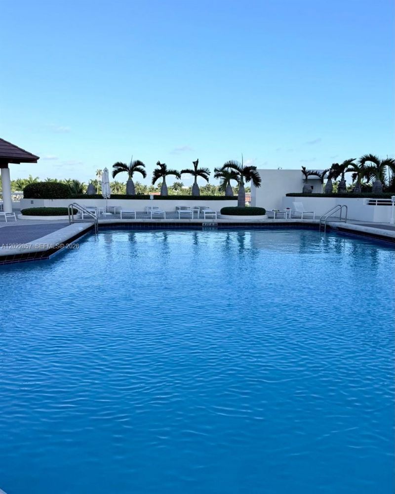 20185 E Country Club Dr , Unit 1104, Aventura, FL 33180 Photo
