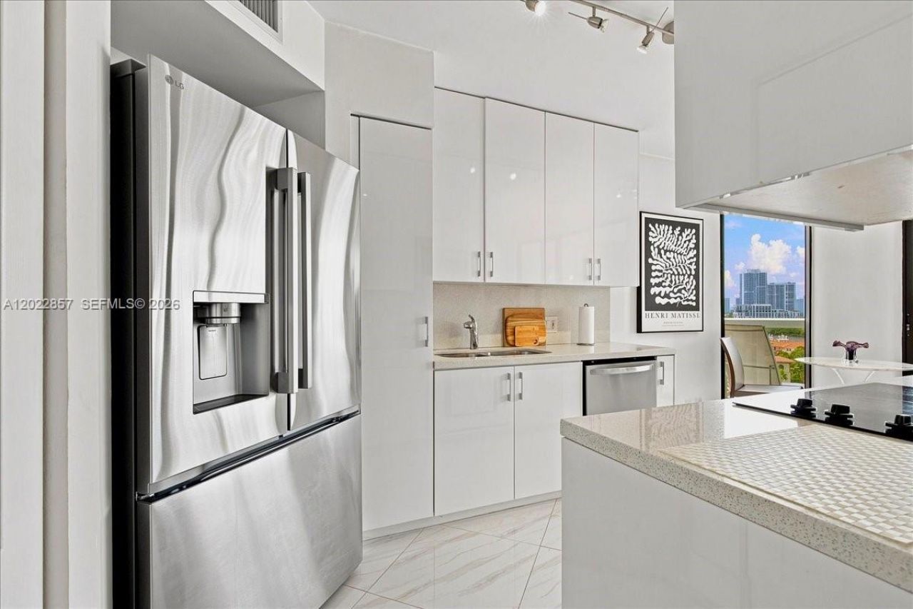 20185 E Country Club Dr, Unit 1104, Aventura, FL 33180 Photo